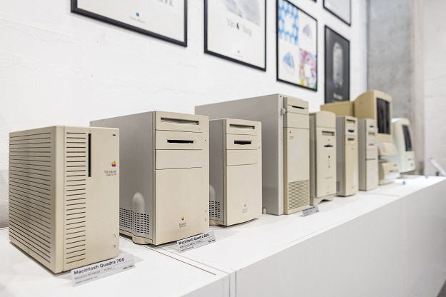 Apple computers of different generations are turned on 