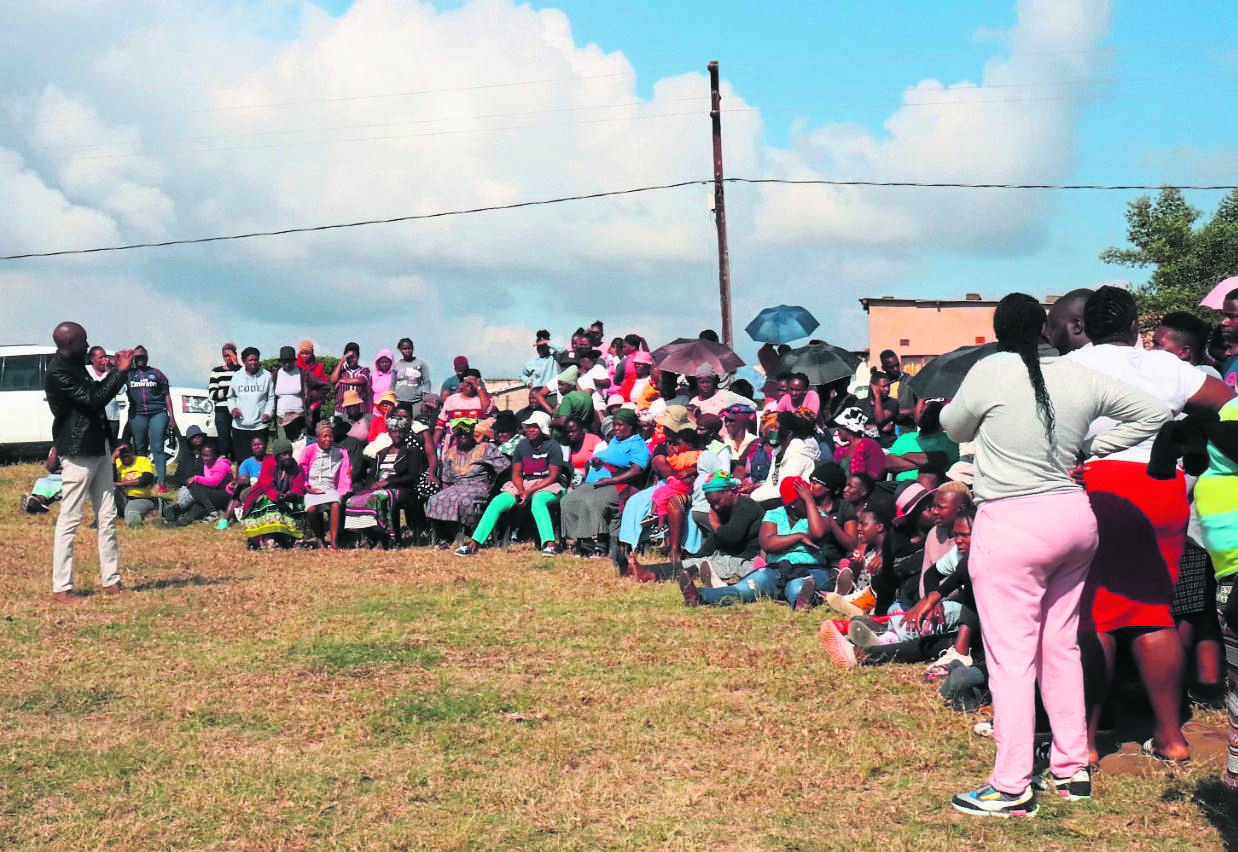 MEC Mohita Latchminarain (inset) held a meeting with residents of Marongwane following their week-long protest, that resulted in them blocking the R40 and setting alight trucks in demand of service delivery.Photos by Oris Mnisi