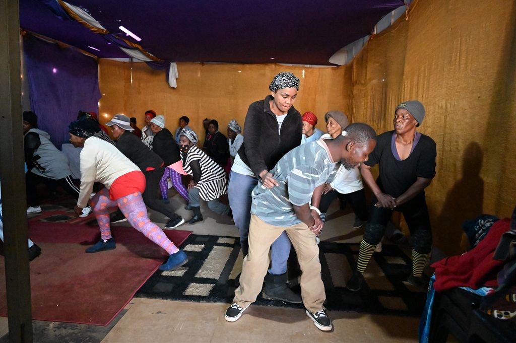 Thenjiwe Nxumalo offers exercise classes for the elderly in Soweto. Photo by Morapedi Mashashe
