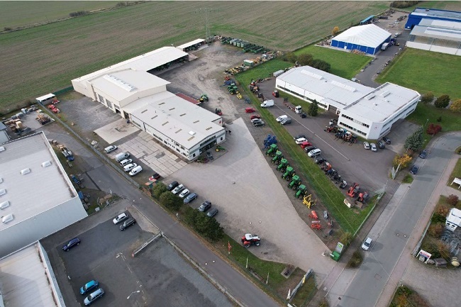 ’n Lugfoto van een van die John Deere-agentskappe van Landmaschinen Vertrieb Deuben GmbH (LVD) in die ooste van Duitsland. Foto: Verskaf