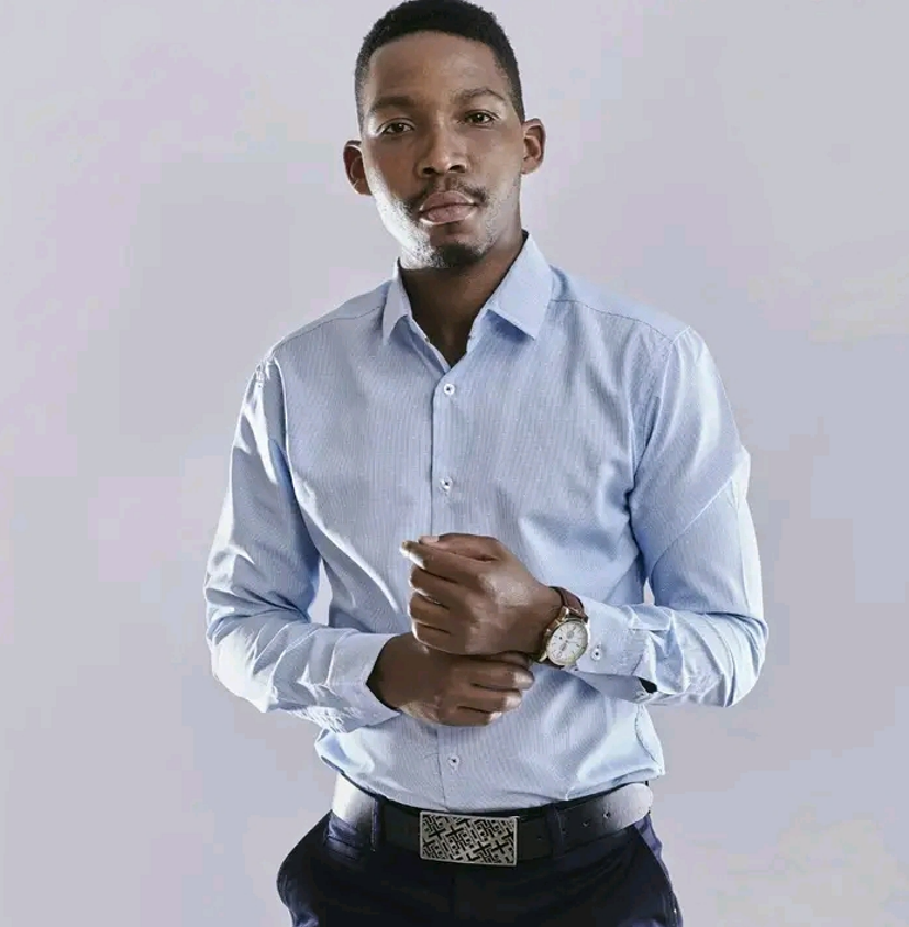  Popular actor Khumbulani Khuzwayo begged donations after he lost everything during the Kwa Mai Mai fire. Photo supplied.