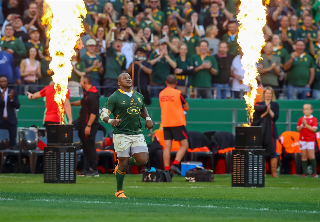 Bongi Mbonambi runs out for his 50th Test cap. (Photo by Gordon Arons/Gallo Images)
