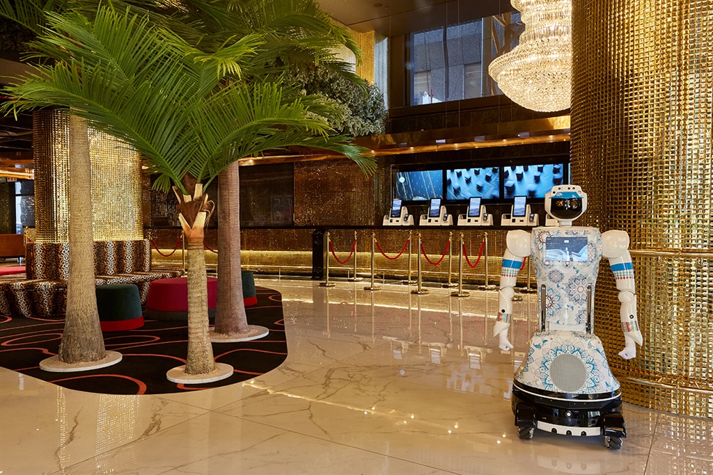 The Cape Town hotel's reception with the AI robot 