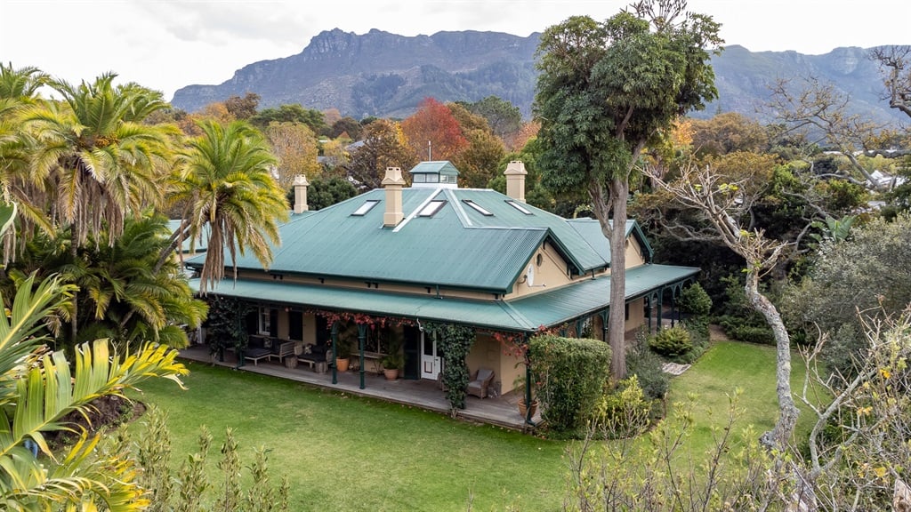 LIHAT |  Rumah pertanian Cape Town yang bersejarah ini bisa menjadi milik Anda – seharga R35 juta