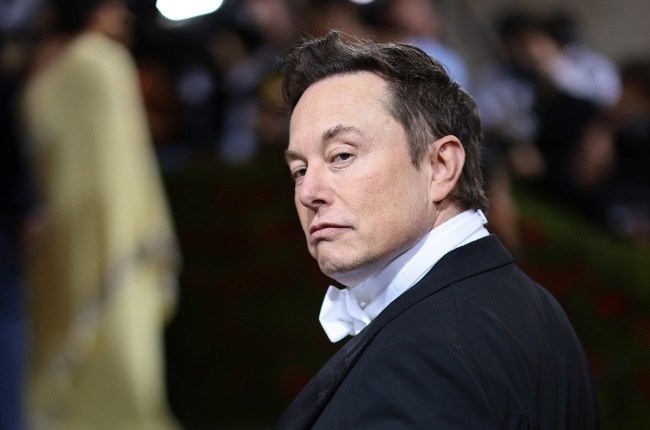 Billionaire Elon Musk seems to have a fractured relationship with his trans daughter, Vivian. (PHOTO: Getty Images)