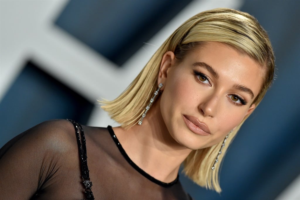 Hailey Bieber attends the 2020 Vanity Fair Oscar Party hosted by Radhika Jones at Wallis Annenberg Center for the Performing Arts on February 09, 2020 in Beverly Hills, California. Photo by Axelle/ Bauer-Griffin/ FilmMagic/ Getty Images