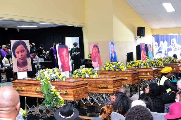 Seven people farm massacre victims were laid to rest. 