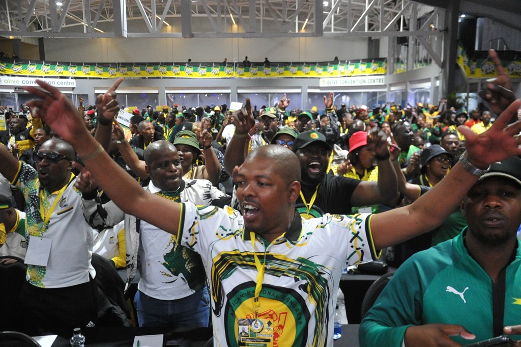 ANC KZN delegates singing pro Zuma songs says Wenzeni uZuma during ANC KZN conference. Photo by Jabulani Langa

