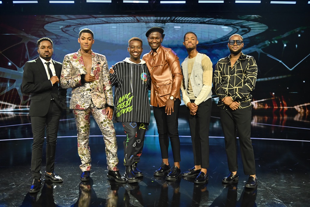 Idols Top 12 men battled for a spot in the Top 10 during the live show on Sunday evening.