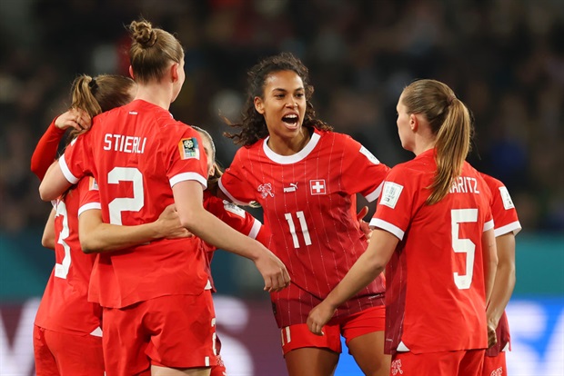<p><strong><span style="text-decoration:underline;">RESULT</span></strong></p><p><strong>Switzerland 0-0 New Zealand</strong></p><p>Switzerland qualified for the knockout stage as Group A winners after goalless draw against co-hosts New Zealand.</p><p>The draw was enough to seal the Swiss' spot in the round of 16 and end New Zealand's journey at the tournament.</p>