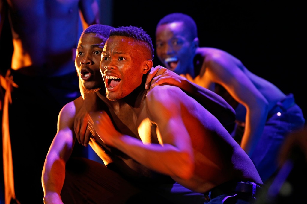 Performers in Afrika Sings by the Sonwa Sakuba Institute at the 2022 National Arts Festival. (Photo: Mark Wessels)