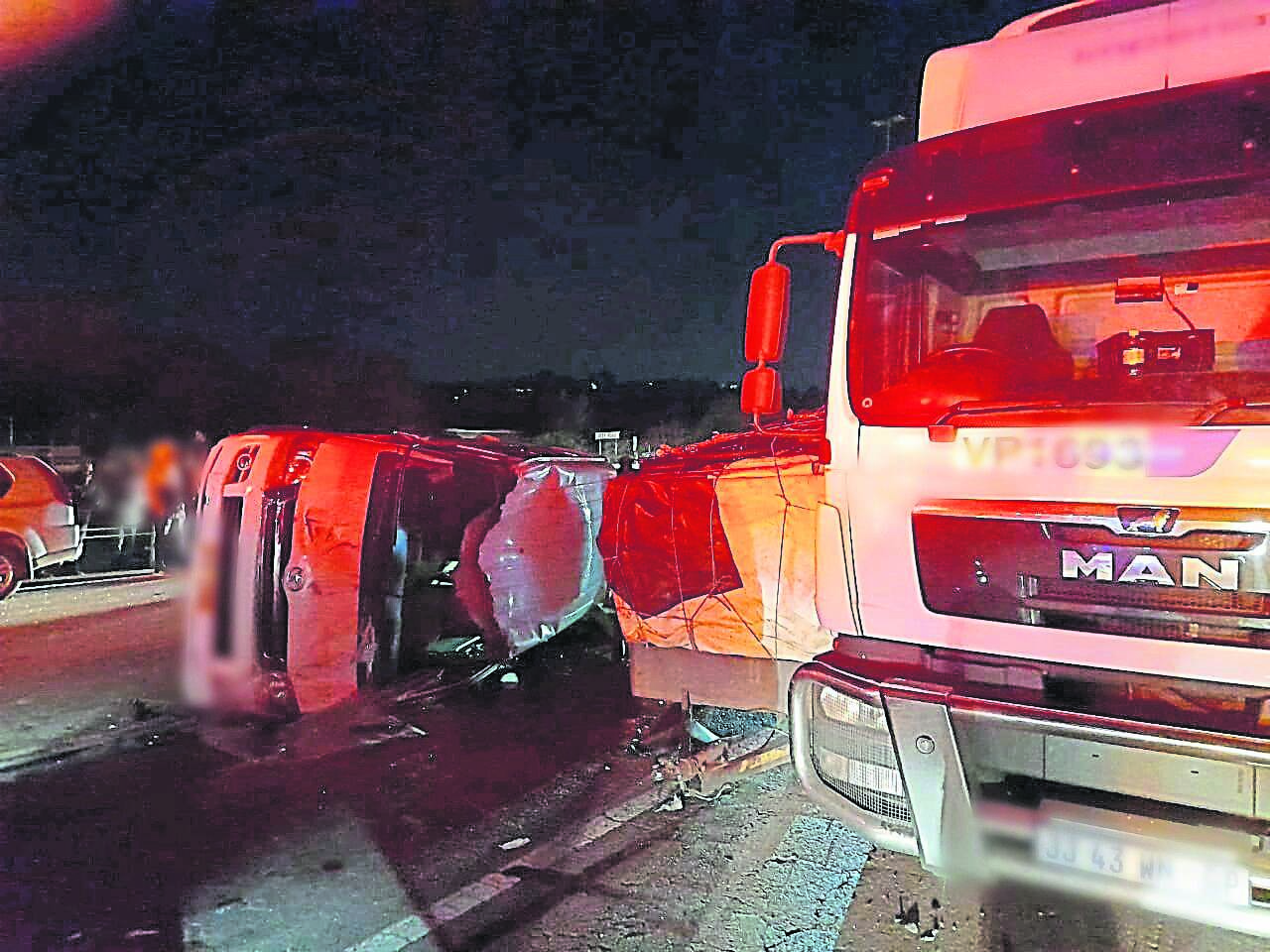 The horrific scene of the multi- car crash on the N1 near the Garsfontein off-ramp in Tshwane on Saturday night. 