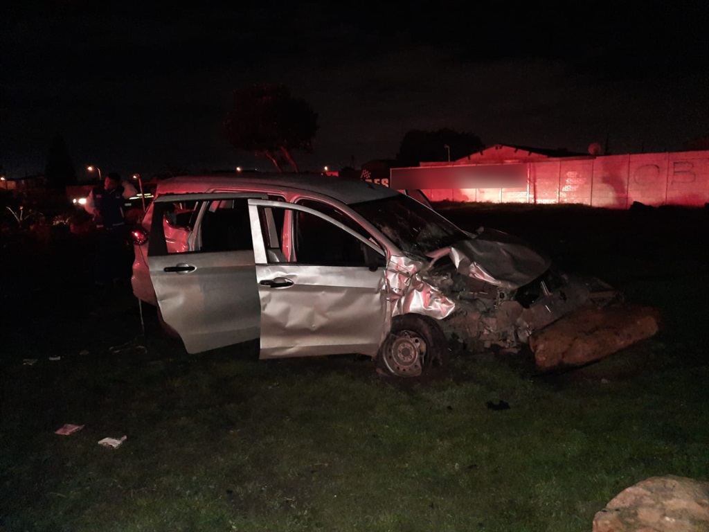 Three vehicle collision leaves one dead and eight injured. Photo Supplied