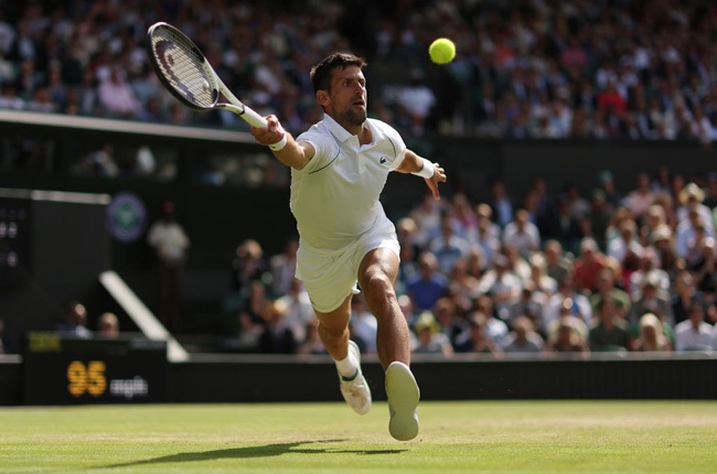 Djokovic berjuang dari ketinggalan dua set untuk mencapai semifinal Wimbledon ke-11