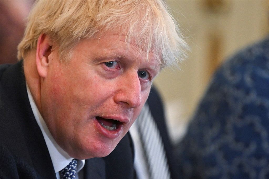 Boris Johnson, premier van Brittanje, op Dinsdag se kabinetsvergadering.  Foto: Reuters