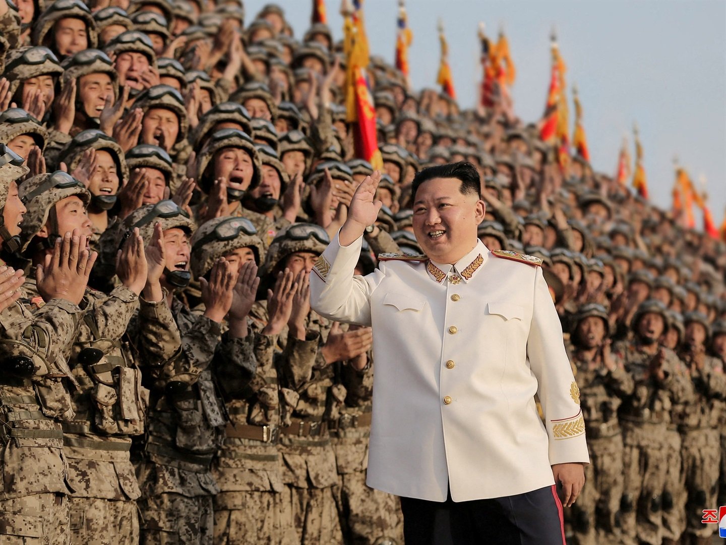 North Korea Offering 100,000 Troops To Help Defeat Ukraine, Russian ...