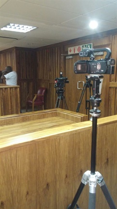 <p>Cameras allowed in court. </p><p></p>