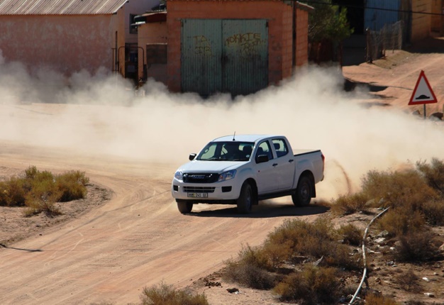 <B>EXPLORING THE NORTHERN CAPE</B> If the mission is to traverse across a dry, barren landscape, this Isuzu KB250 D-TEX Hi-Rider would probably be the vehicle of choice. <I>Image: Charlen Raymond</I>