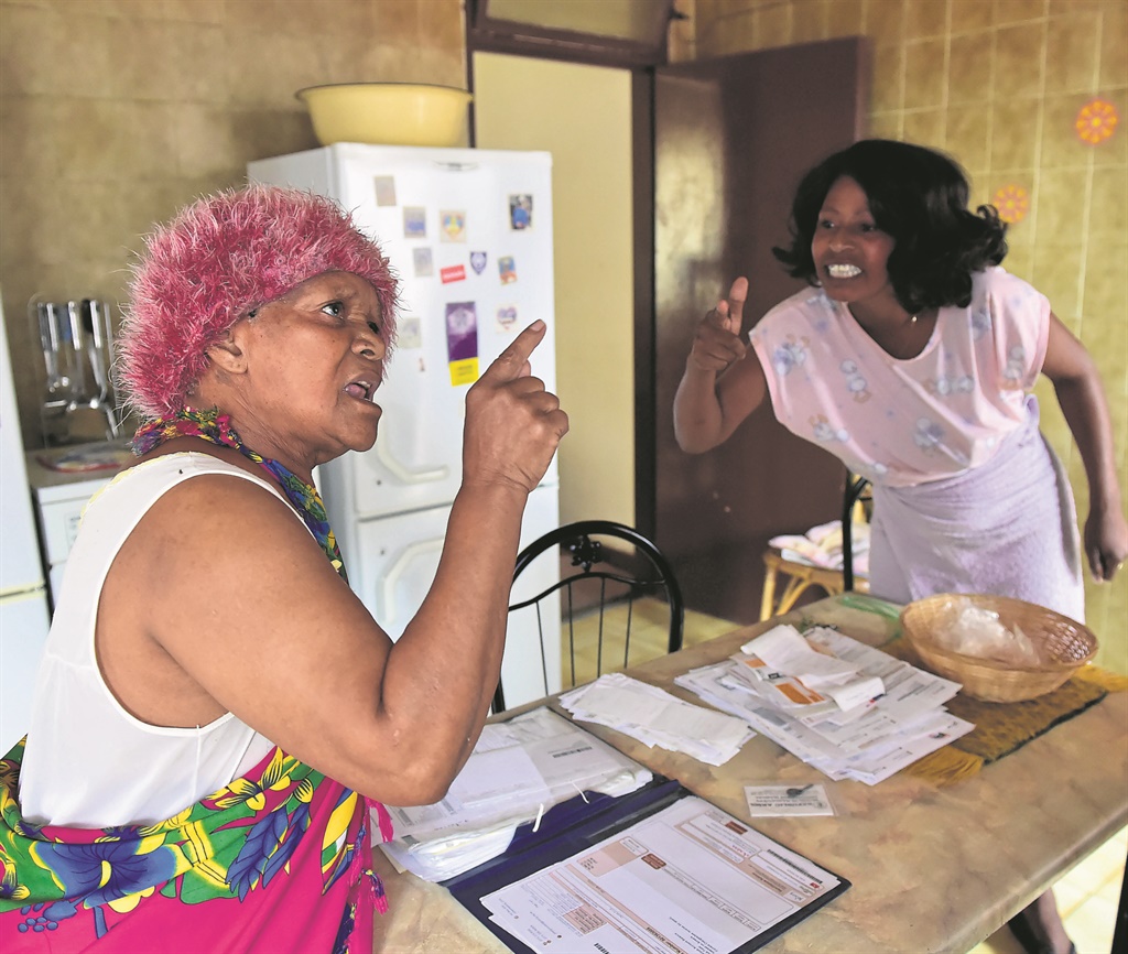 Mamazala Ntombi ­Radebe and makoti Thandi Hadebe argue over who has the right to live in the house.              Photo by Noko Mashilo 