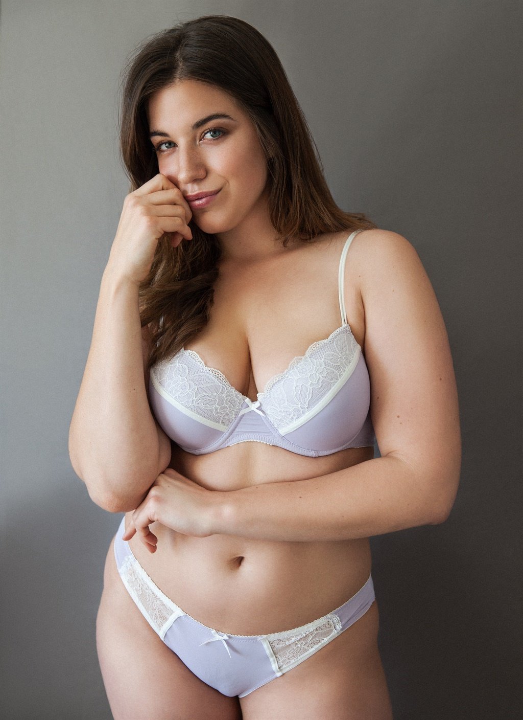 Large Woman Teen Site