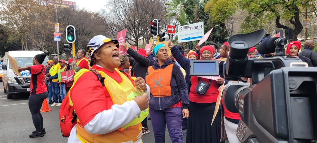 On Wednesday, Denosa members marched to the offices of the provincial health department, the Treasury and Premier David Makhura to hand over a memorandum of grievances. Photo: Supplied 