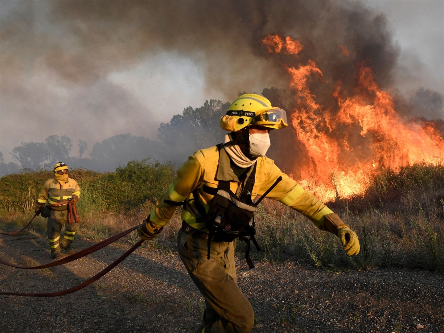 PERHATIKAN |  Kebakaran besar pertama tahun ini menghancurkan 3.000 hektar di Spanyol