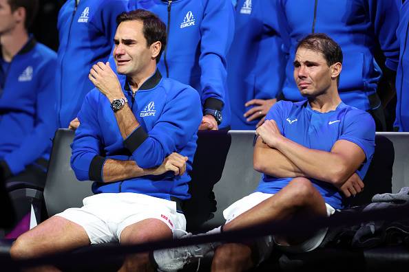 Die trane rol oor Roger Federer en Rafael Nadal se wange. Foto: Getty Images