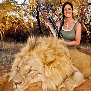 US TV presenter Melissa Bachman takes advantage of canned hunting regulations in South Africa. Melissa Bachman/Instagram.