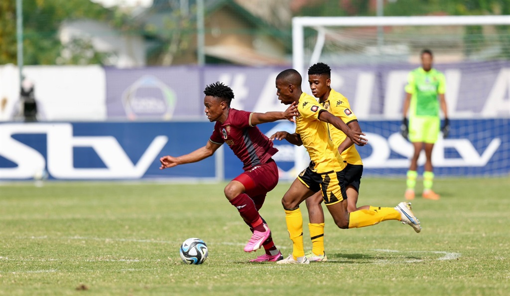 Stellenbosch thrashed Kaizer Chiefs 3-0 on Sunday