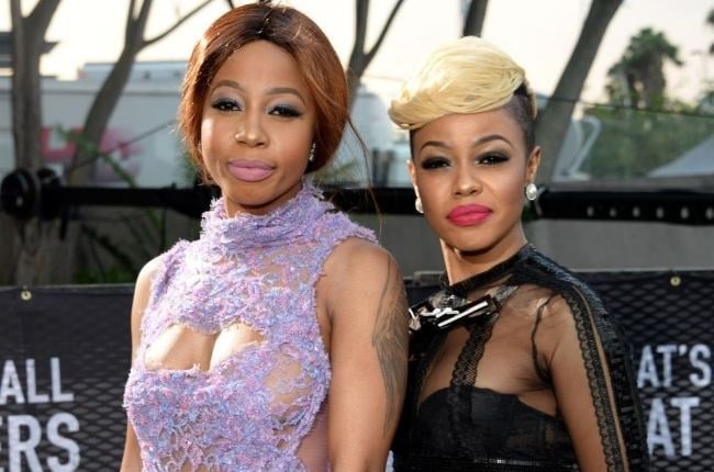 Sisters Kelly Khumalo and Zandie  Khumalo-Gumede mend their differences and reunite.
