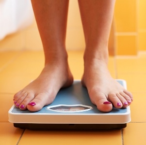 Dietitian explains why you should never trust the number on your bathroom  scales - Mirror Online