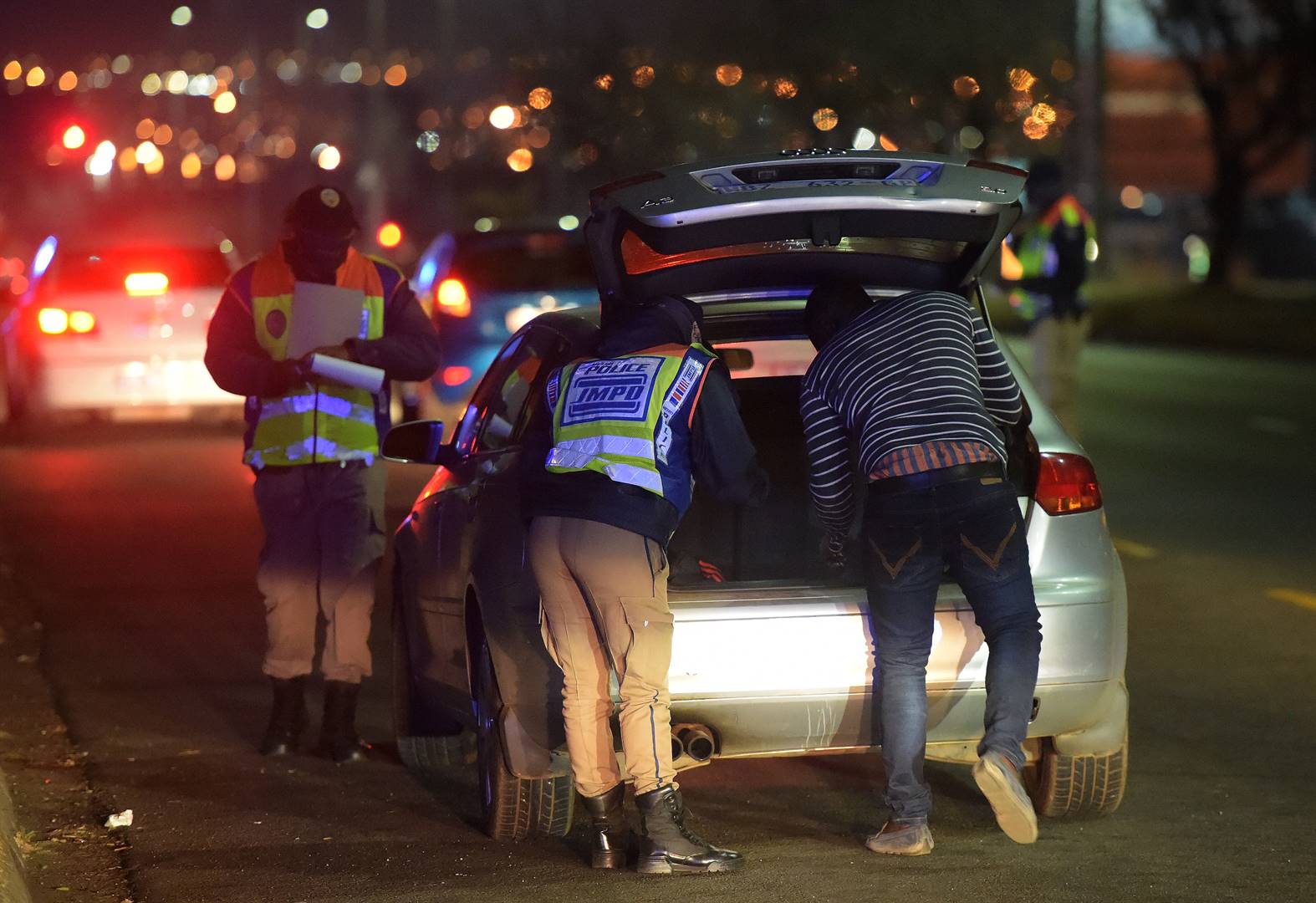 Members of the JMPD conducted stop and search operations. Photos by Trevor Kunene