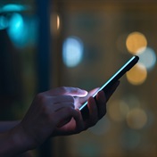 54% of South Africans turn to their smartphones during loadshedding