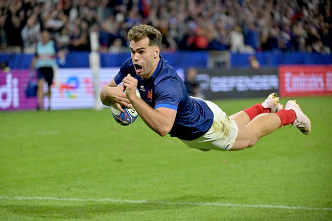 La Francia schiaccia l’Italia e raggiunge i quarti di finale della Coppa del Mondo di rugby