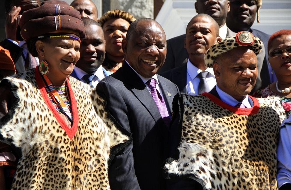 Sudáfrica se encuentra entre los países africanos con actitudes negativas hacia el papel de los líderes tradicionales.