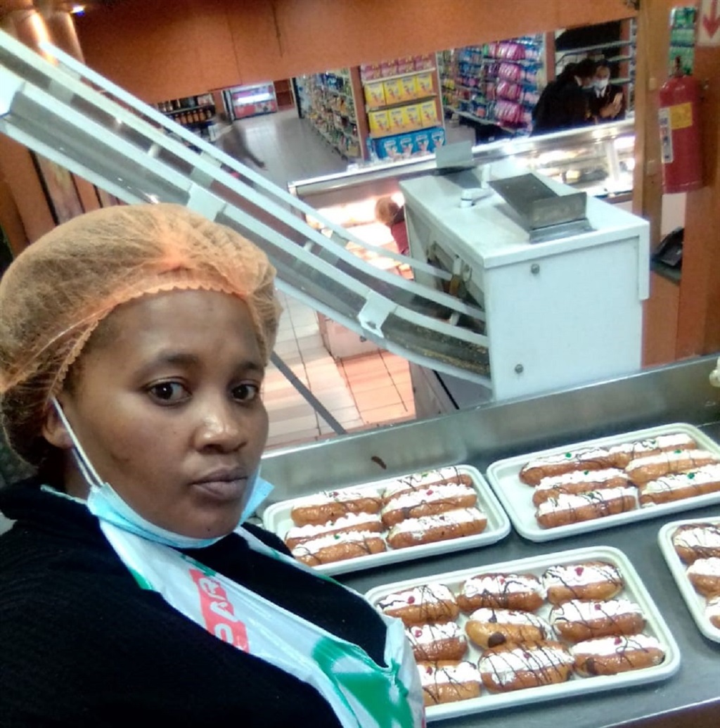 Zikhona Mjadu from Zinothando Bakery is amongst a group of entrepreneurs benefiting from a training and mentorship programme, aimed at stimulating local employment. 