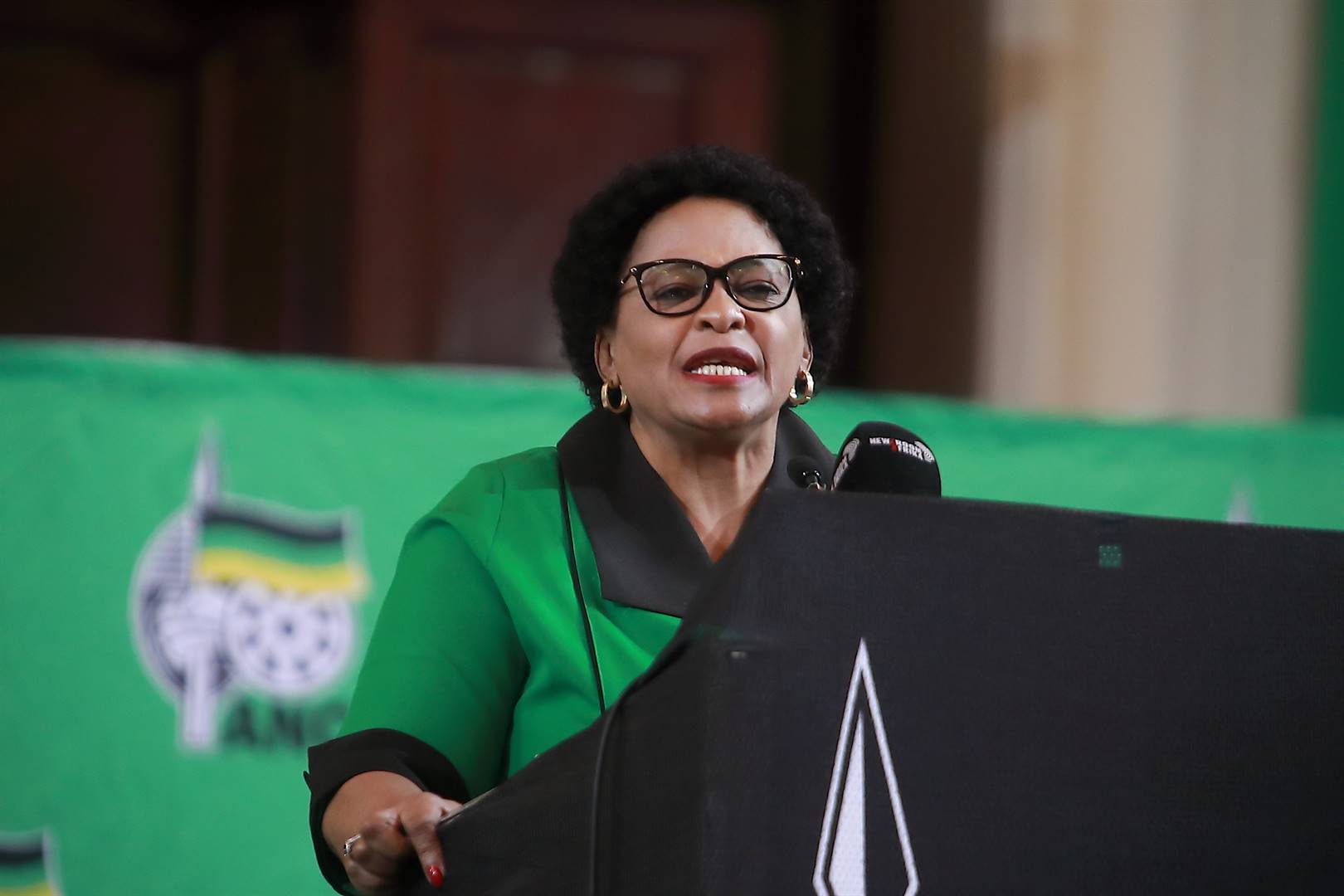 The success of the zama zama thugs is as a result of the failure of Mokonyane and her government cronies to regulate and, through this failure or omission, allow a multibillion-rand criminal enterprise.Photo: Fani Mahuntsi