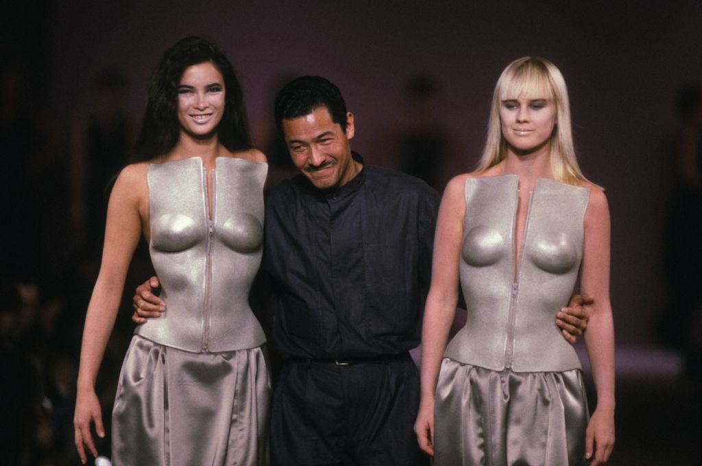 Designer Issey Miyake on the runway in Paris, France in 1985. (Photo: Getty Images)