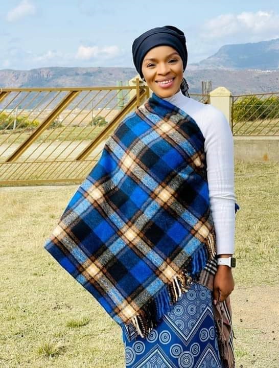 SABC1 Xhosa newsreader, Lisakhanya Pepe, is officially off the market