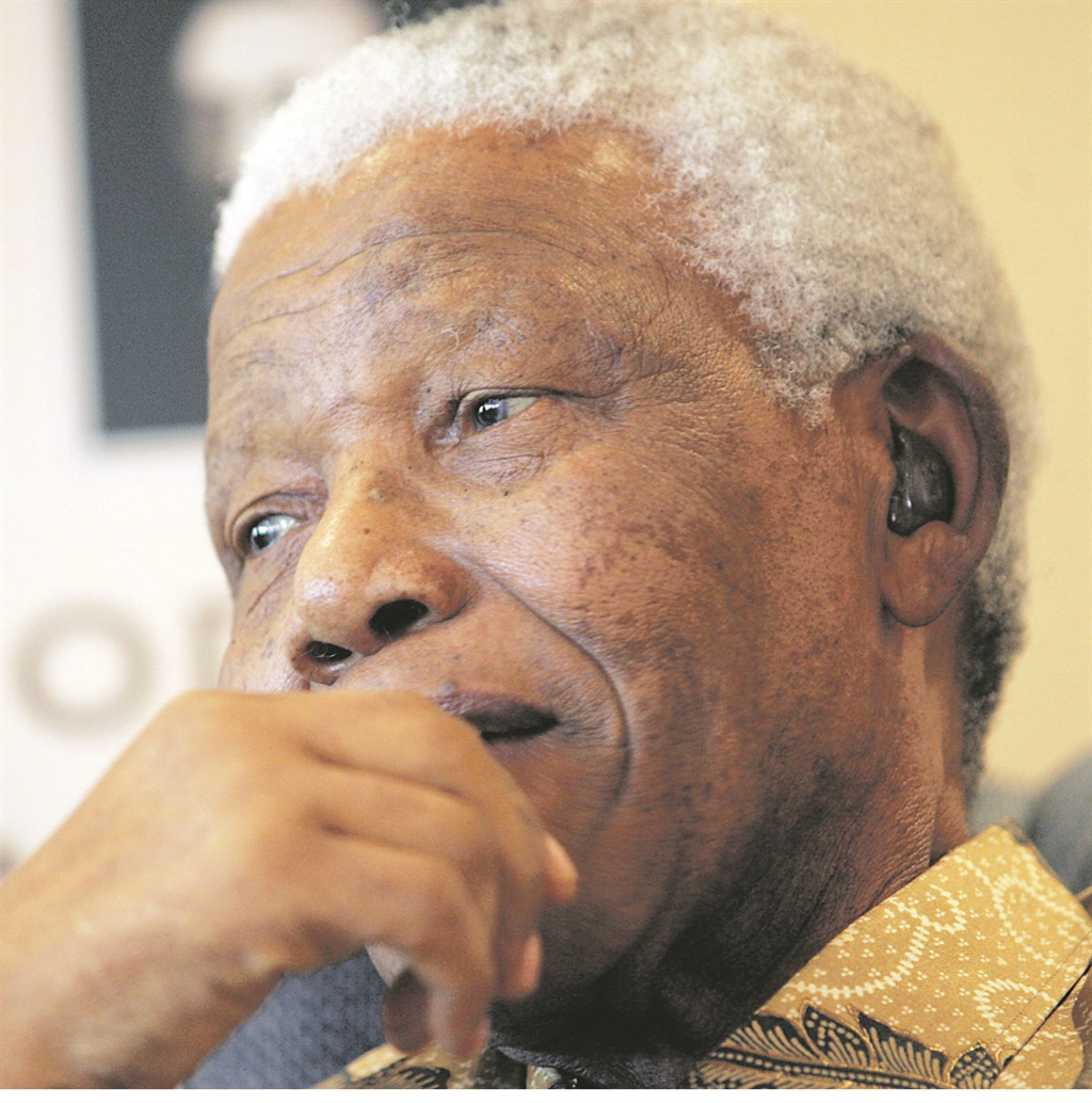 Who tipped off the CIA about Nelson Mandela’s whereabouts in 1962? 
