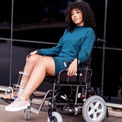 Fitness bunny Sbahle told to 'cut off' her leg!