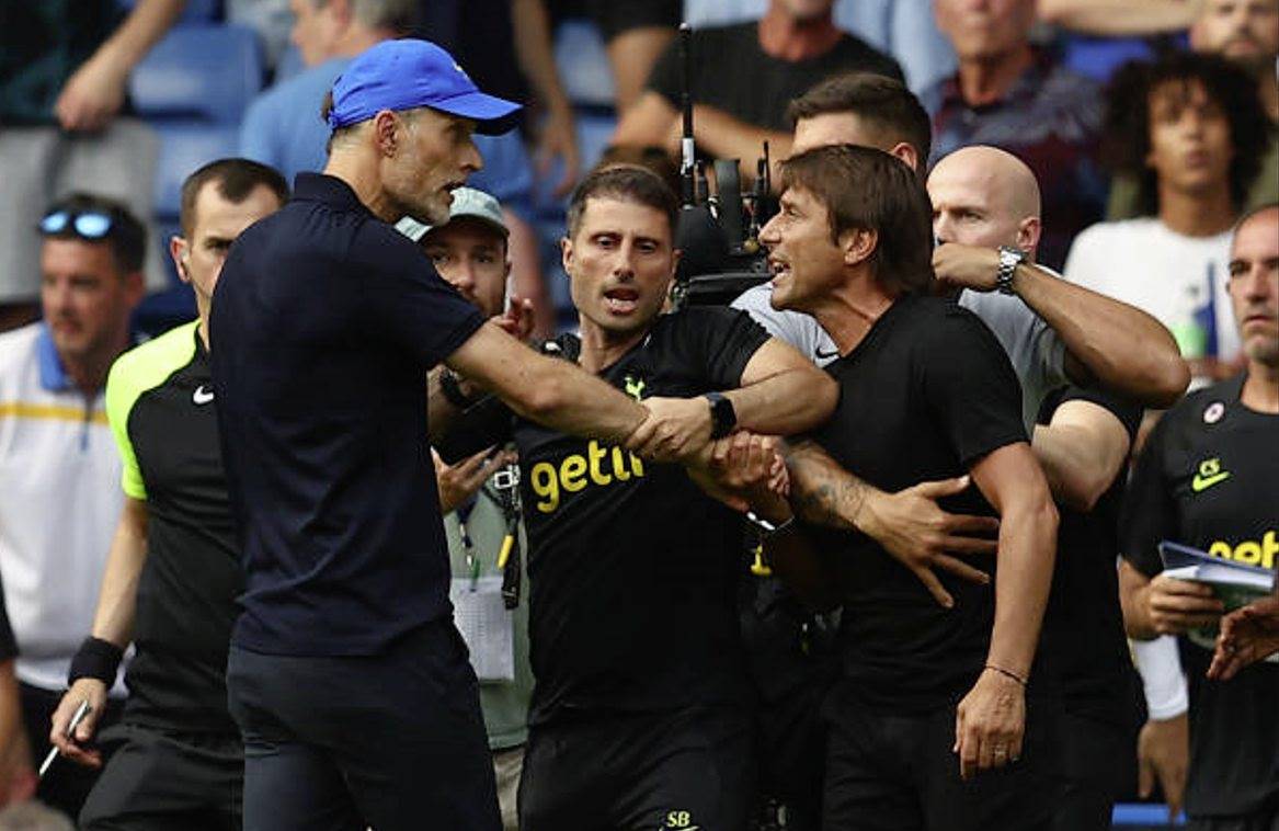Thomas Tuchel (links) en Antonio Conte sê mekaar sleg ná Chelsea en Tottenham se kragmeting Sondag op Stamford Bridge. Foto: Getty Images