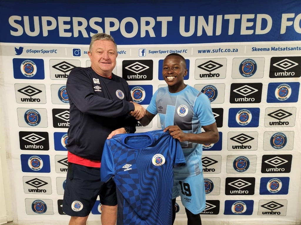 SuperSport United have confirmed the signing of Siphesihle Ndlovu from Orlando Pirates.