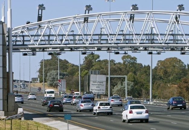 <b>E-TOLL FEUD CONTINUES:</b>More than 15 500 readers believe the e-toll fight should continue.<i>Image: iStock</i>