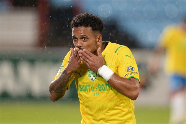 <p><strong>HE'S BACK | Kermit Erasmus completes sensational Orlando Pirates return</strong></p><p>Orlando Pirates have completed a deal to sign Kermit Erasmus on a two-year deal from Mamelodi Sundowns. Sipho Chaine has also arrived from Chippa United.</p>