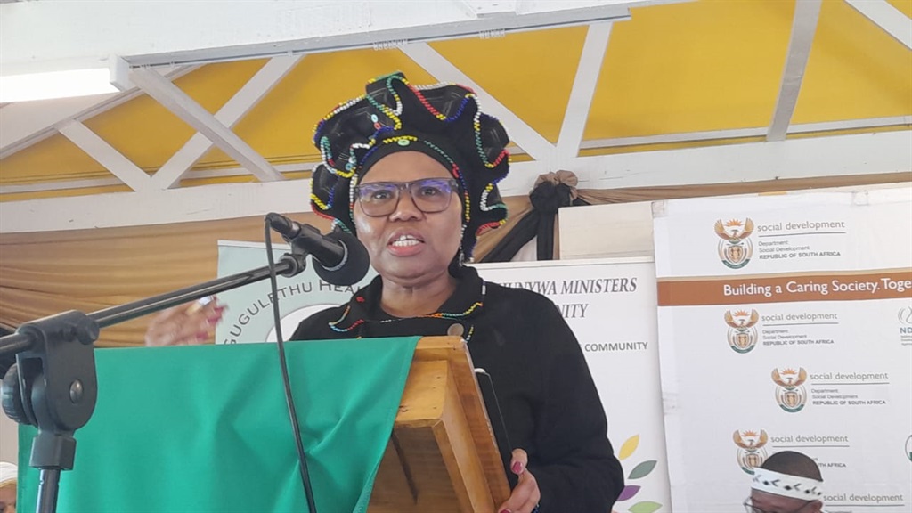 Minister Lindiwe Zulu has assured the elderly citizens that they will work to ensure that the glitch that happened last month will not happen again. Photo by Lulekwa Mbadamane