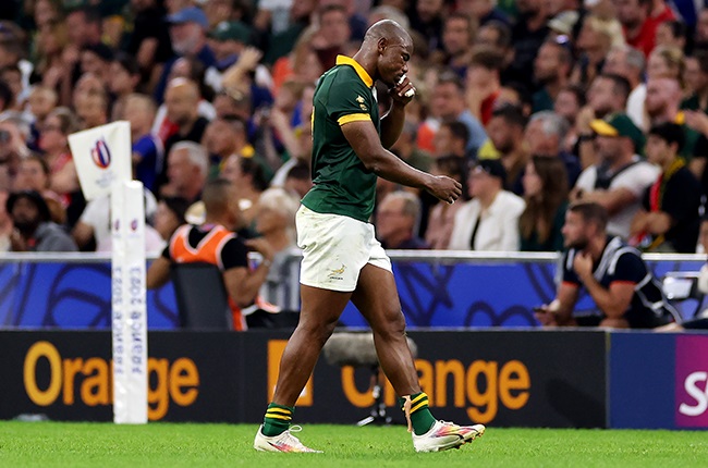 Springbok wing Makazole Mapimpi leaving the field after injury his face against Tonga on 1 October.