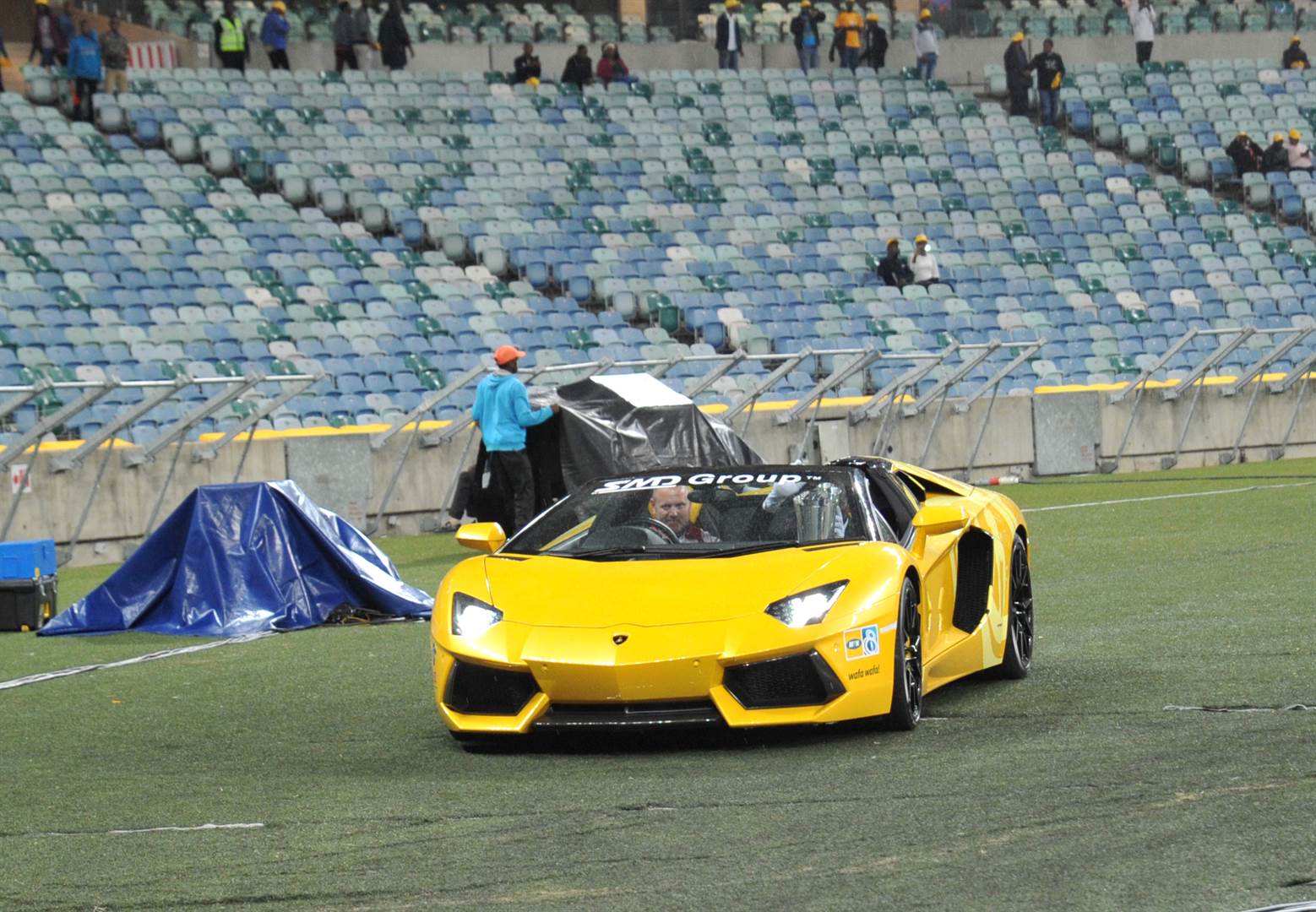 Did You See The MTN8 Trophy Arrive In A Lambo? | Soccer Laduma