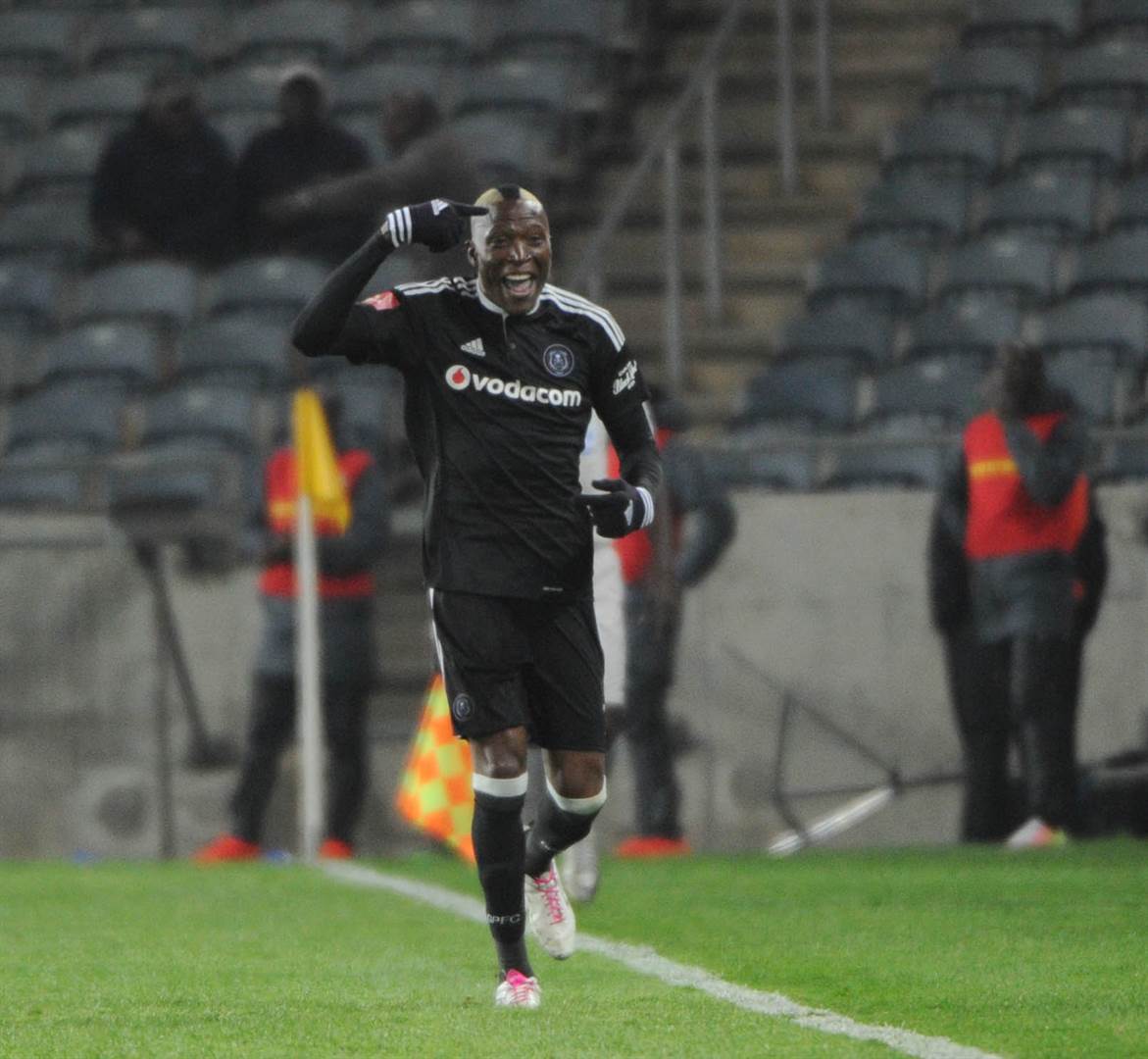 Tendai Ndoro leaves Orlando Pirates for Saudi Arabia club