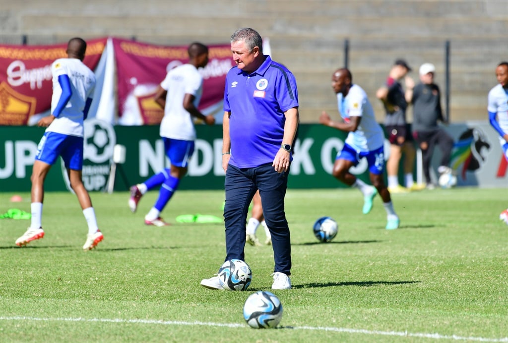 STELLENBOSCH, SOUTH AFRICA - APRIL 13: Gavin Hunt (Head Coach) of SuperSport United during the Nedbank Cup, Quarter Final match between Stellenbosch FC and SuperSport United at Danie Craven Stadium on April 13, 2024 in Stellenbosch, South Africa. (Photo by Grant Pitcher/Gallo Images)
